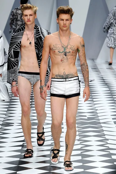 Look 56